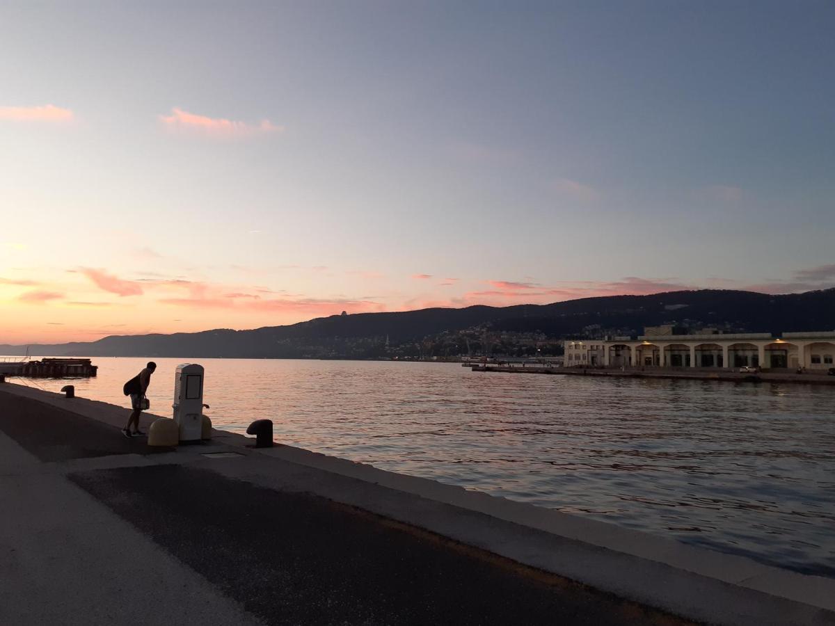 Aparthotel Torretta Eight Trieste Bagian luar foto