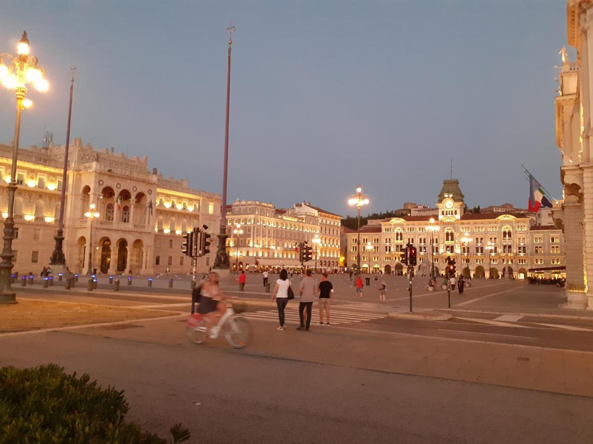 Aparthotel Torretta Eight Trieste Bagian luar foto