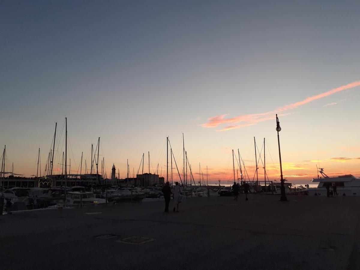Aparthotel Torretta Eight Trieste Bagian luar foto