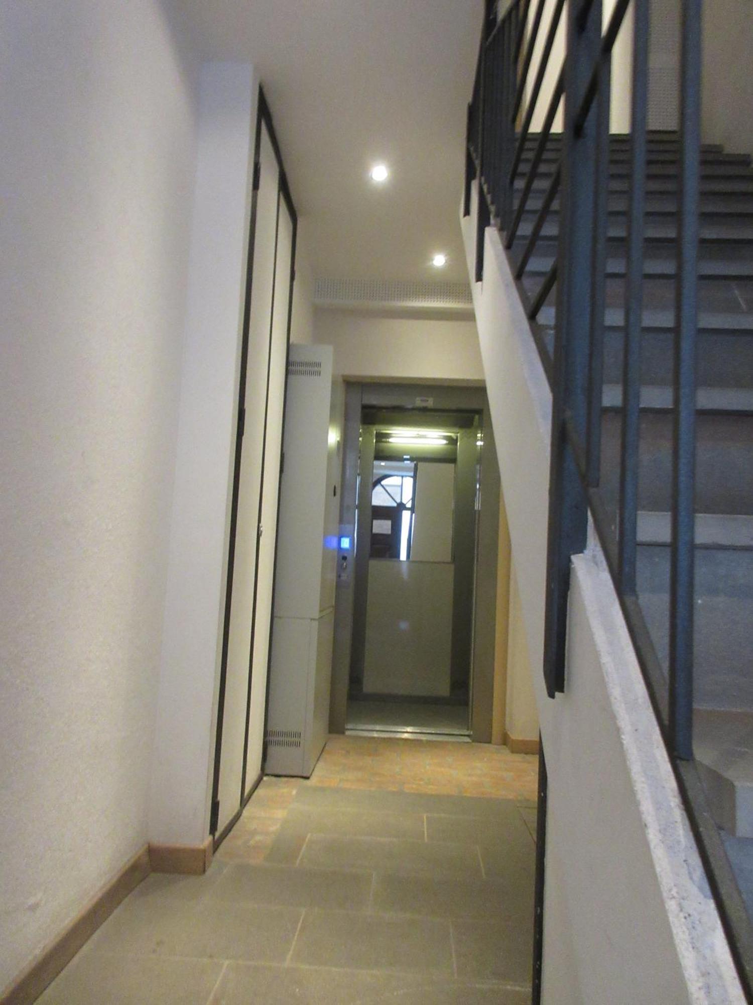 Aparthotel Torretta Eight Trieste Bagian luar foto